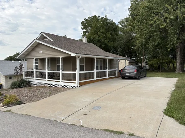 706 NE 39th Ter, Kansas City, MO 64116