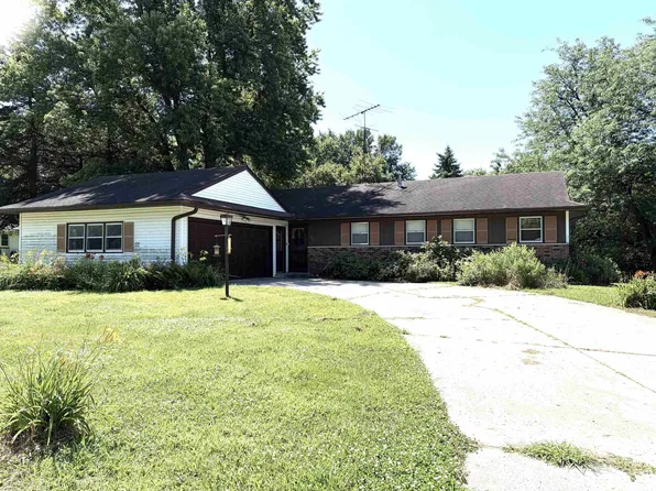 405 Vinton Ave, Eldora, IA 50627