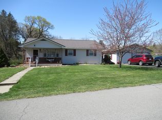 120 Manor Dr, Wht Sulphur S, WV 24986
