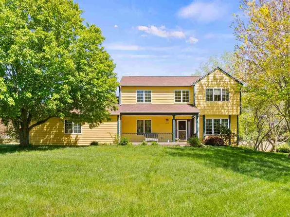 1310 Teg Dr, Iowa City, IA 52246