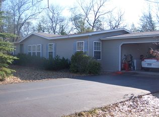 7300 Tuscarora Cir, Indian River, MI 49749