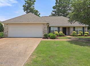 341 Kings Ridge Cir, Brandon, MS 39047