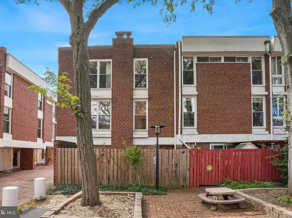 43 University Mews, Philadelphia, PA 19104