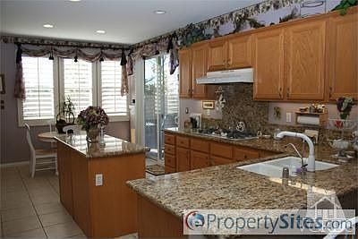 4th image of 3325 Coastal Oak Dr
