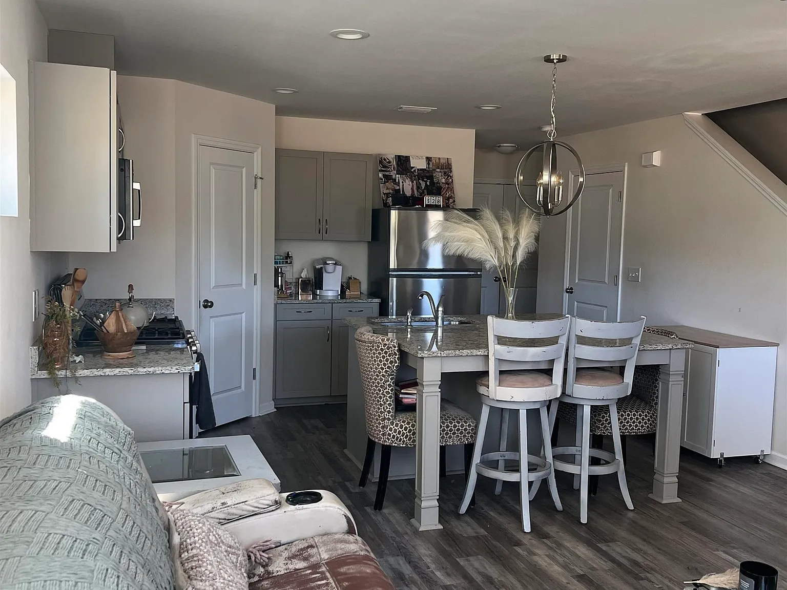 3 bed, 2.5 bath, 1236 sqft, $2,500 — Photo 4