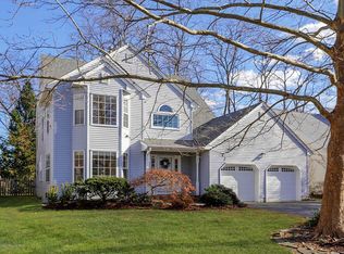 93 Meadow Dr, Shrewsbury, NJ 07702