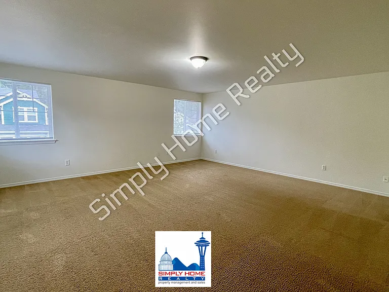 6546 36th Ln SE — Photo 7