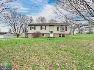 150 Valley Rd, Bernville, PA 19506