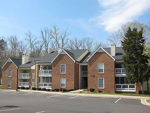 1003 Kingswood Dr #J Photo 1