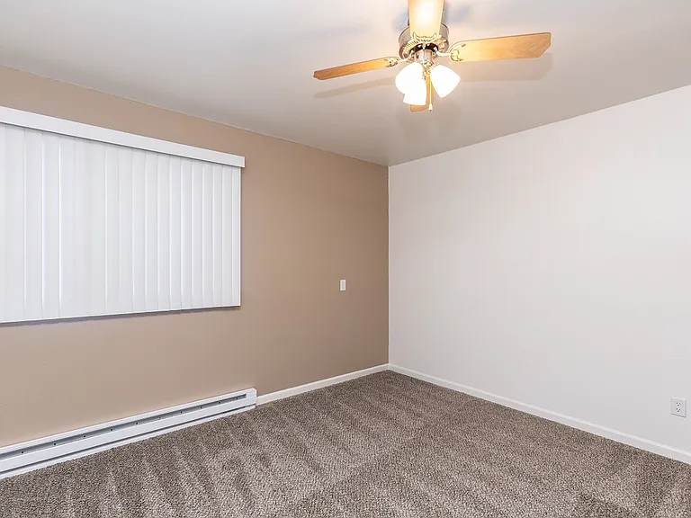 Foxhill Apartments — Photo 80