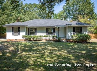 706 Pershing Ave, Lufkin, TX 75904