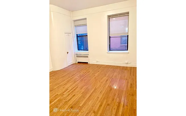 Rented by Douglas Elliman | media 8