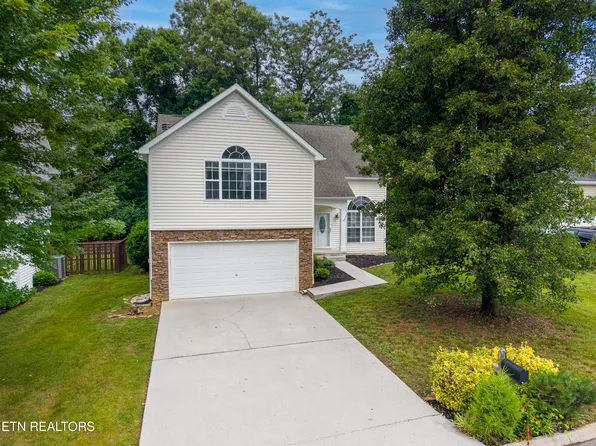 929 Station View Rd, Knoxville, TN 37919