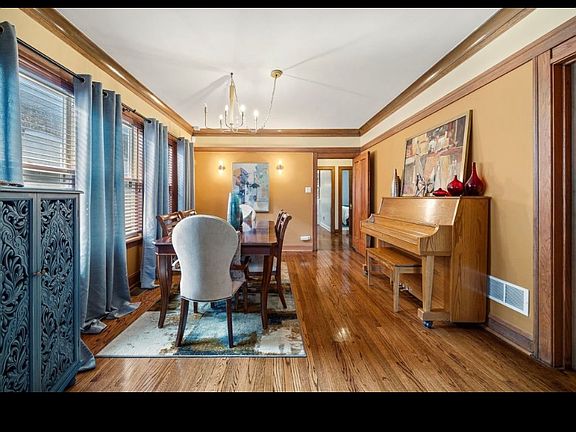 5th image of 1725 E 84th St