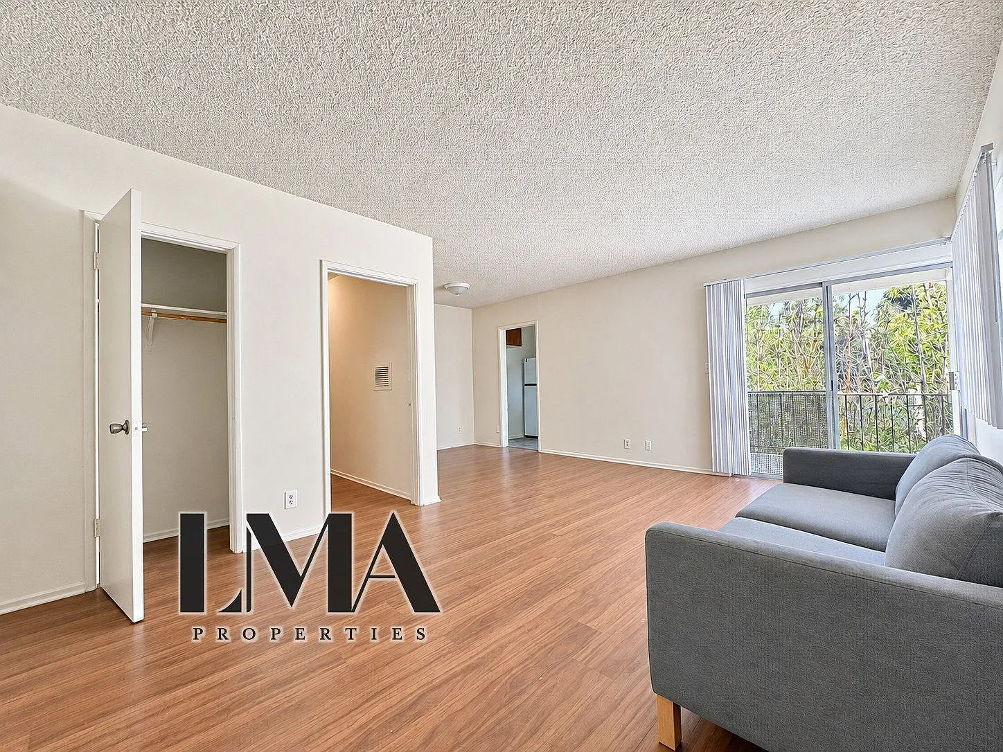 3 bed, 1.5 bath, 1000 sqft, $3,900 — Photo 2