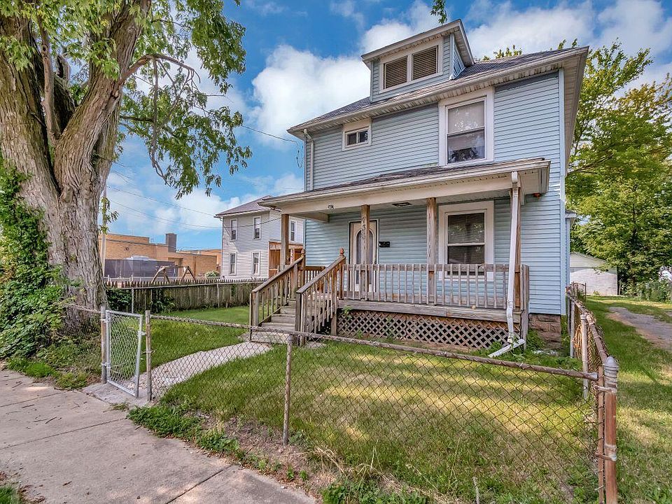 1st image of 736 Silver St