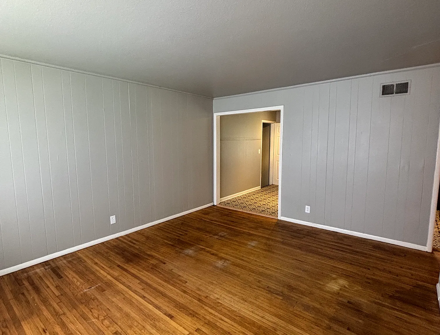 3 bed, 1152 sqft, $1,195 — Photo 3