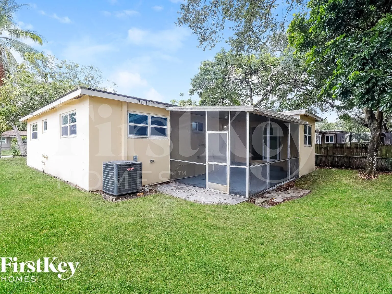 3 bed, 2.0 bath, 1164 sqft, $3,280 — Photo 1