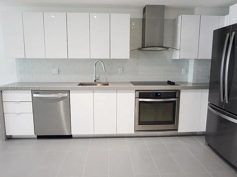 1600 NE 1st Ave #1502 — Photo 3