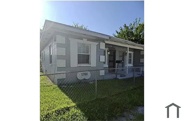 Building Photo - 1763 Whitner St #1