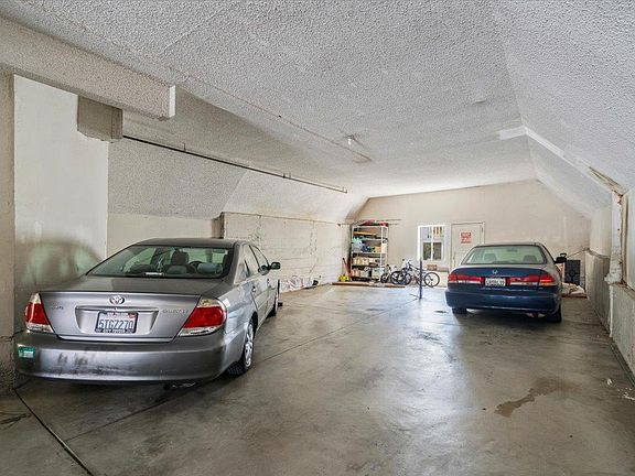5th image of 725 18th Ave