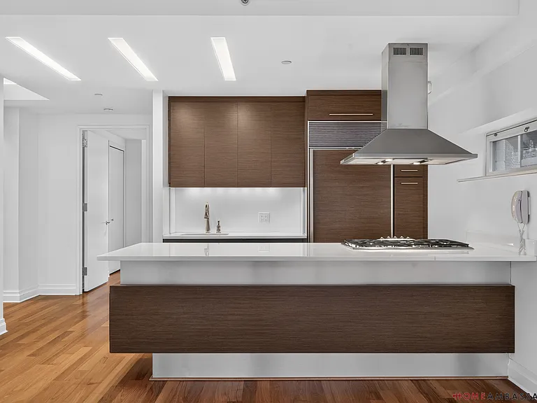 39 E 29th St #20C — Photo 5