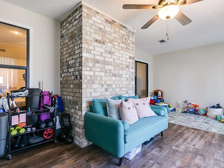 3438 Walnut Hill Dr — Photo 31