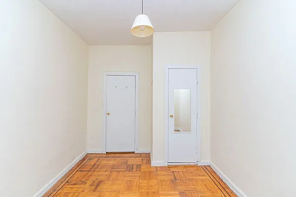 Rented by Charney Real Estate LLC | media 7