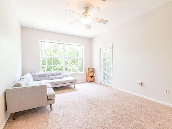 5th image of 7801 Point Meadows Dr Unit 5204