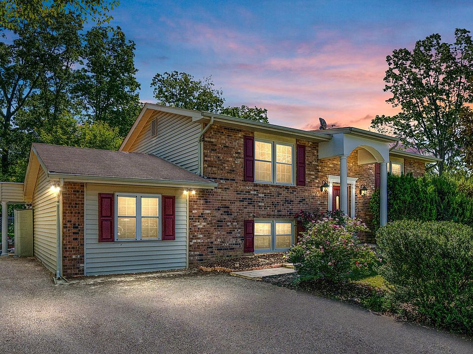 1st image of 3 Lorraine Ct