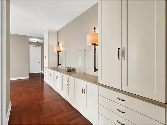 Entry / hallway, photo 1