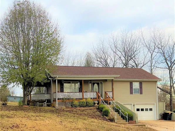 303 Sunny Acres Dr, Doniphan, MO 63935