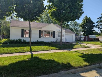 2003 S Georgia Ave, Mason City, IA, 50401