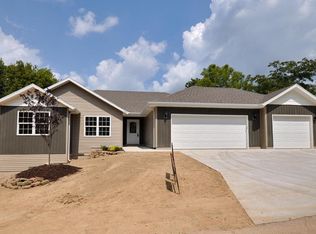 403 W Lark St, Ozark, MO 65721