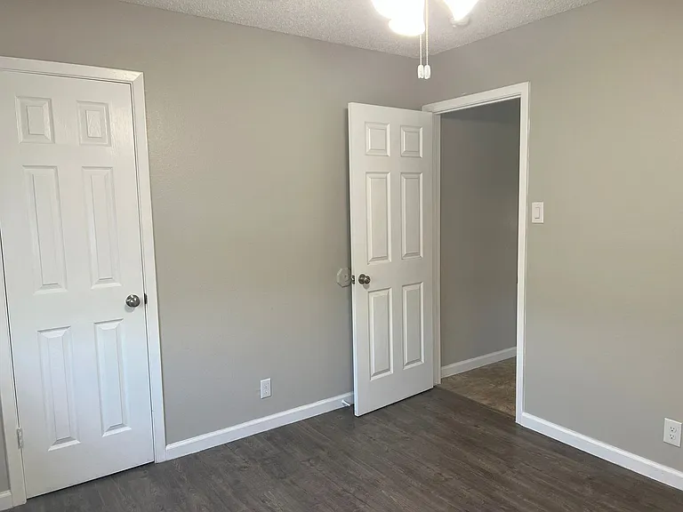 8227 Club Meadow Dr — Photo 16