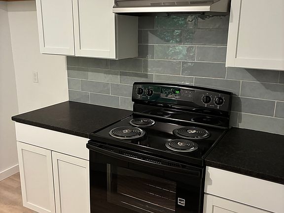 3rd image of 224 E 16th St #A