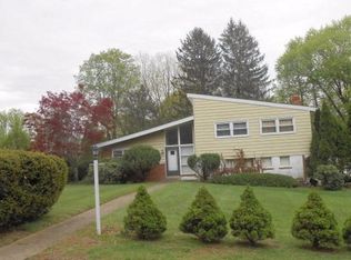 1833 Washington Ln, Jenkintown, PA 19046