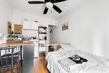 Rented by Jonathan Wachtel, LREB