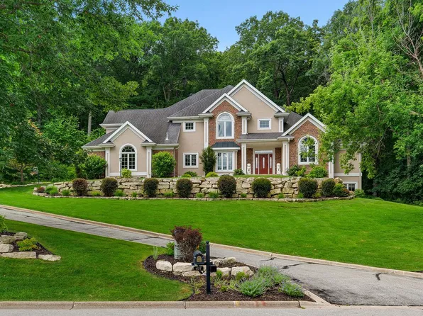 431 Country Club LANE, Onalaska, WI 54650
