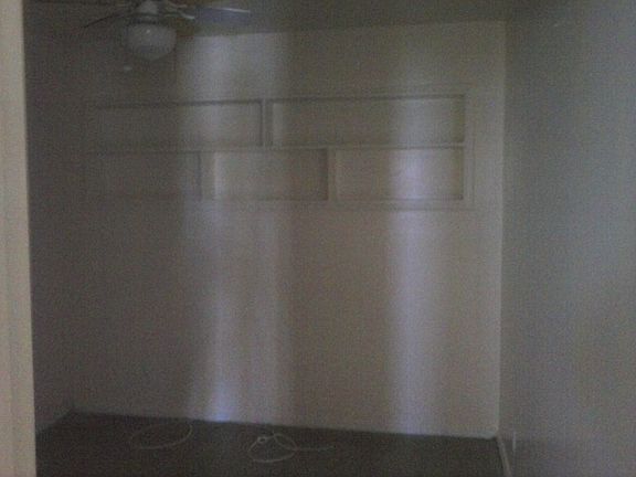 4th image of 1105 Silver Lake Dr