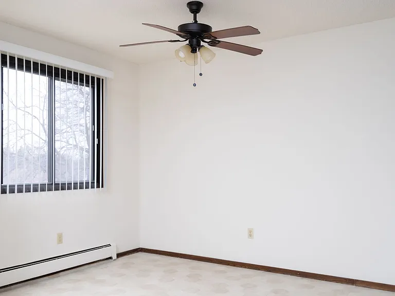 Barbary Knoll Apartments — Photo 36