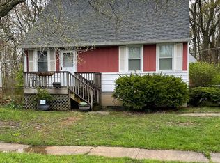 925 Homberg Ave, Essex, MD 21221