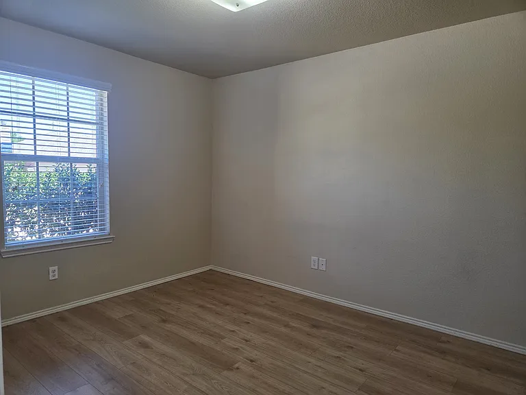 12205 Big Rock Dr — Photo 9