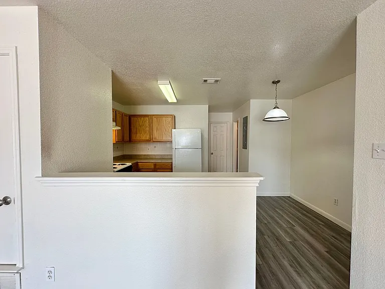 3401 Turner Ave — Photo 7