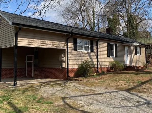 102 W Cardwell St, Madison, NC 27025