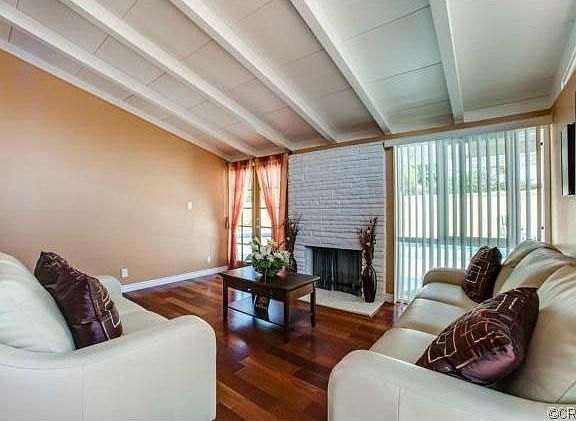 4th image of 13947 Hawes St