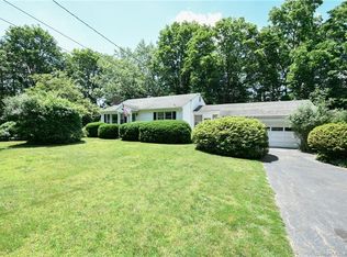 721 Moss Farms Rd, Cheshire, CT 06410