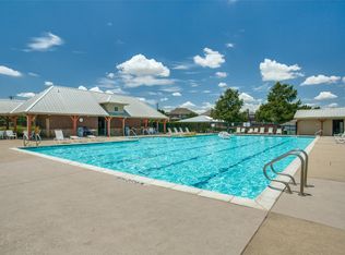 12801 Parkersburg Dr, Fort Worth, TX 76244