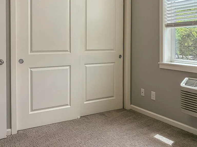 7100 N Greenwich Ave — Photo 18