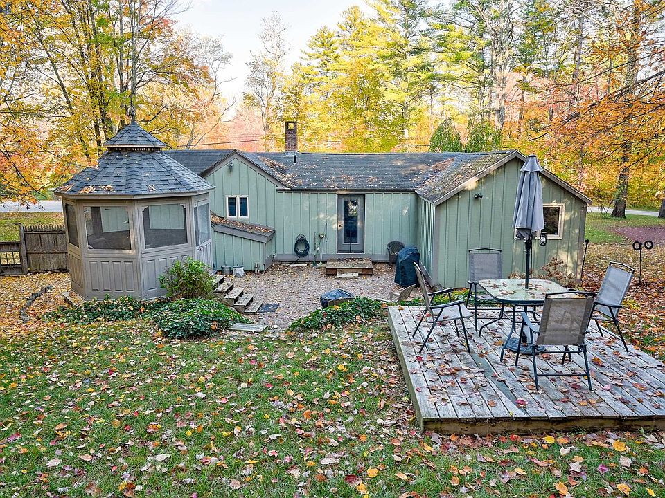 2058 West Side Road, North Conway, NH 03860 | Zillow